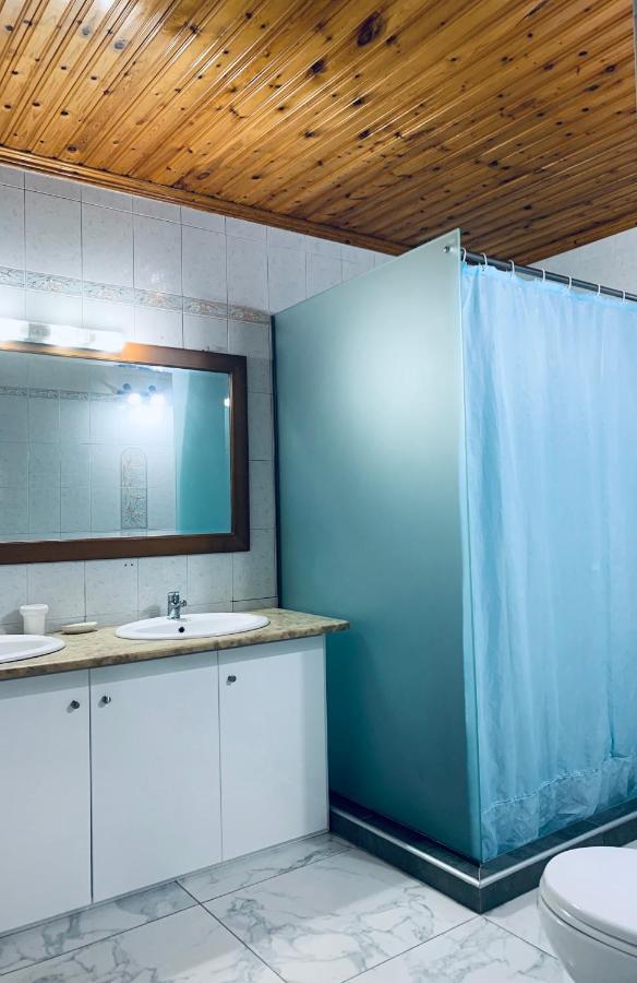 Nadia'S Beach House Пефкари Экстерьер фото