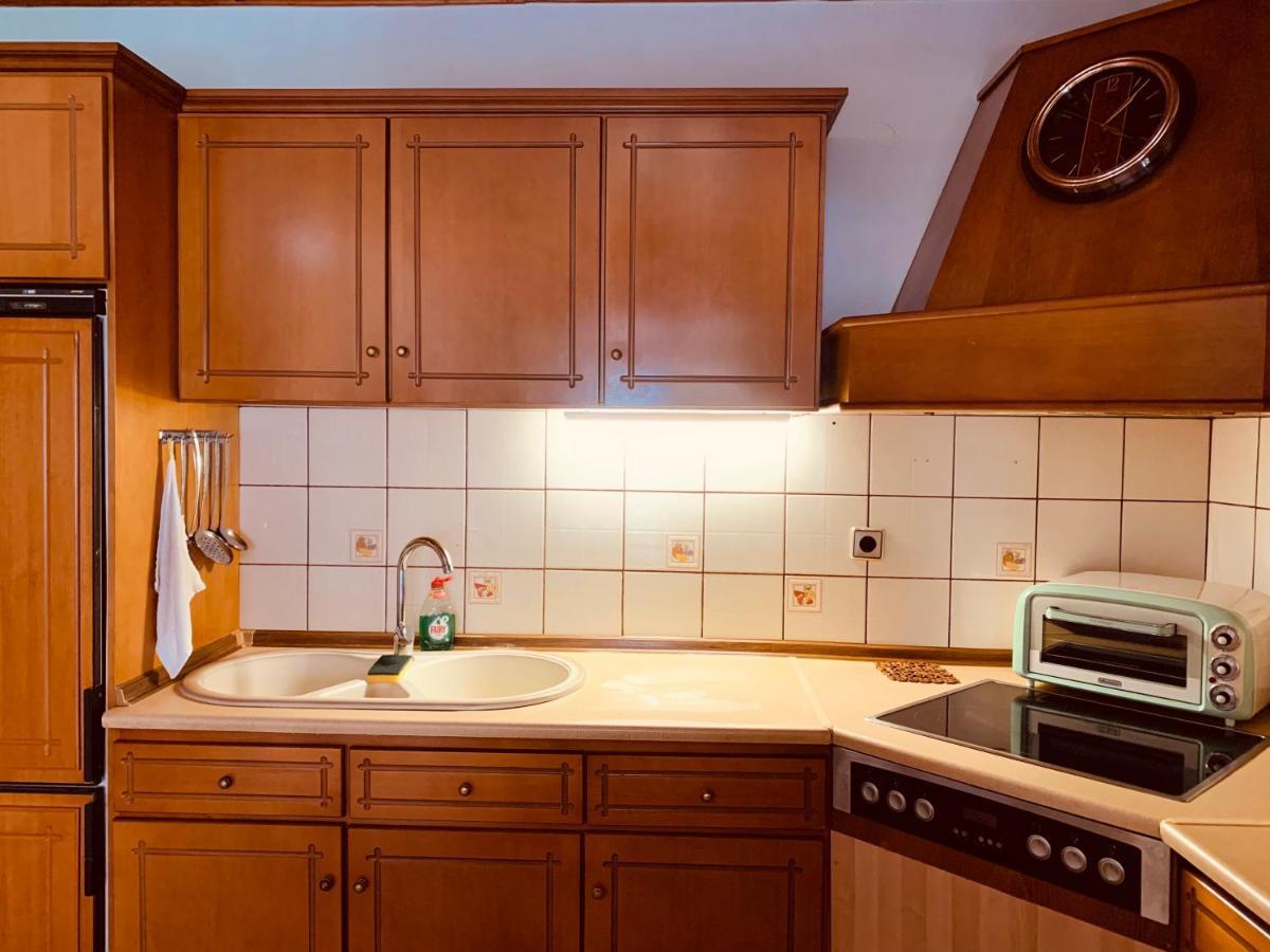 Nadia'S Beach House Пефкари Экстерьер фото